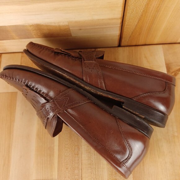 Men’s Vintage Brown Leather Loafers, Size 10D - Picture 6 of 12